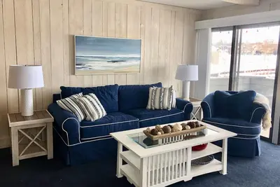 Image de Charlevoix Waterfront Condo au coeur de Charlevoix à son meilleur