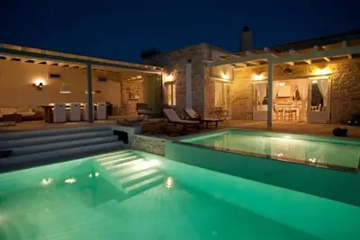 Image de Villa de luxe-vue mer-piscine à débordement-jacuzzi- 8 pers. - Matala -Phaistos-Komos-