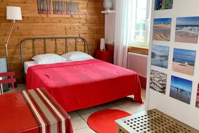 Image de Le Studio Rouge de la Gare à Vieux Boucau les bains, Landes, Aquitaine
