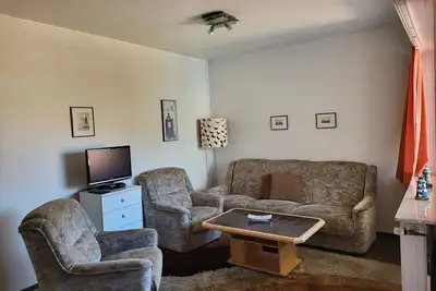 Image de Maison de terrasse Où. 33, non fumeur, wifi, balcon, chaise de plage sur la plage (en saison)