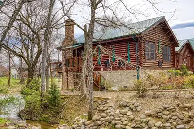 Image de River Front Cabin Rental-Hot Tub-Internet sans fil gratuit-Fire Pit