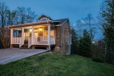 Image de Proche De Pigeon Forge 8 couchages avec baby-foot Hot Tub
