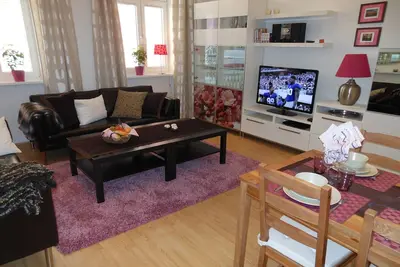 Image de 2bedroom Family Home, Air conditionné, Télévision par câble, Wifi, Métro