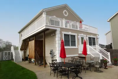 Image de Parfait vacances Ă la plage! Spacieux, 2 parking, Wifi, 6 badges de plage, 7 couchages