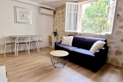 Image de Chez Dominique - Migrainier Nouveau 2-4 pers Centre Antibes avec clim