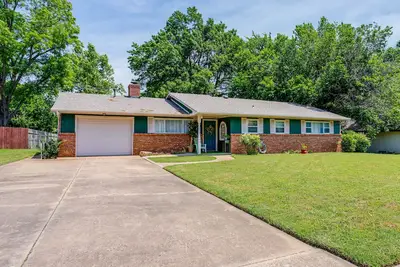 Image de Nouveau! Norman Home w / Yard - Promenade vers le campus Park & Ou