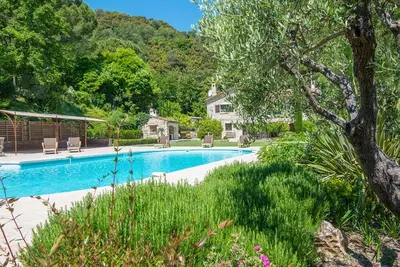 Image de Proche de Nice villa typique en pierres de Vence au calme et spacieuse