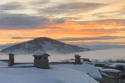 Image de Hyatt Centric (Escala) Park City Condo avec Valley vues- Ski in / ski out