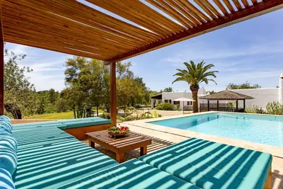 Image de Magnifique finca de luxe avec jardin et piscine