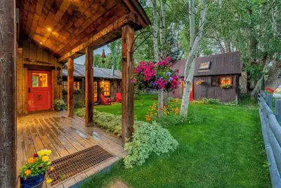 Image de Nouveau Listing Mountain Ski Masterpiece - en vedette dans Sunset Magazine