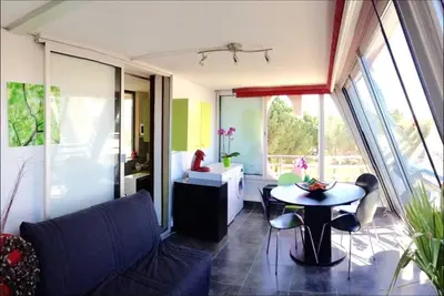 Image de Lumineux! Classé Etoiles de France, vaste appartement rénové récemment