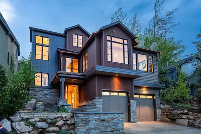 Image de New Home, le luxe au-delà des attentes, à quelques pas du ski et de la rue principale