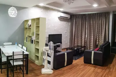 Image de Maison confortable gardée 24 heures sur 24 à Sandakan