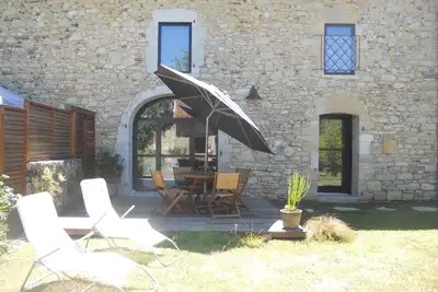 Image de Gîte contemporain dans une propriété landaise aux charmes authentiques