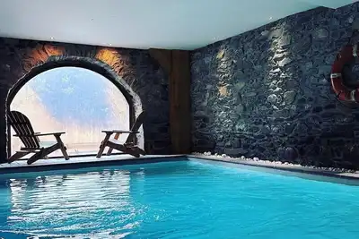 Image de Eté/Hiver Maison d'architecte piscine intérieure Orelle/ 3Vallées