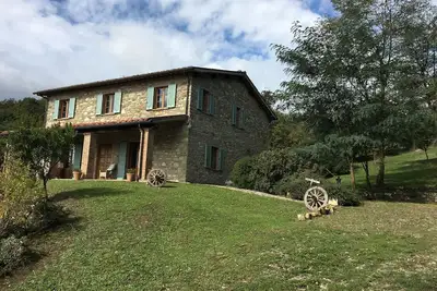 Luxe rustique et vues à couper le souffle près de Capolona - 3br pour 6 personnes