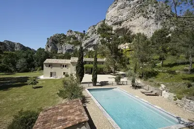 Image de Mas provençal au cœur des Alpilles, à Saint Remy de Provence