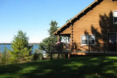Image de Log House familiale et accueillante sur la baie de Casco