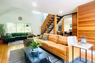 Image de Private Airy Bridgehampton-Sag Harbor maison avec piscine-près de tous.