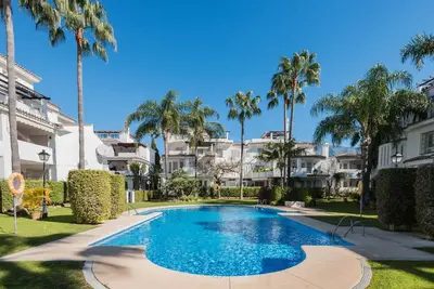 Image de Bello Naranjo, magnifique piscine Appartement Vista à côté de Puerto Banús
