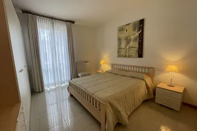 Bel appartement centrique à 100 mètres de la mer.
