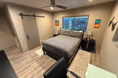 Image de Large One Bedroom Casita in Midtown Phoenix