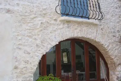 Image de Gîte Avec Piscine 6 personnes proche de St Guilhem le désert et Pézénas