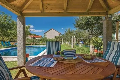 Image de Lct Holiday Home Ružić