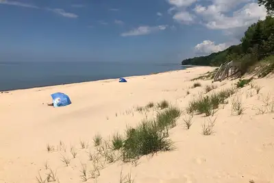 Image de Nouvelle inscription - Owls Nest Beach House - Private Beautiful Sandy Beach