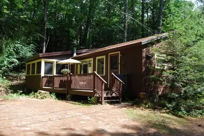 Cottage 3 chambres sur le lac Winnipesaukee avec plage et utilisation de petits bateaux