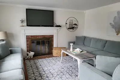 Image de Maison de charme, à pied de la plage, très bien situé sur Captain Chase Rd