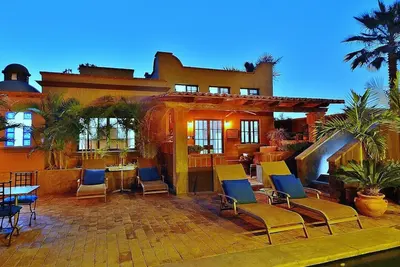 Image de La Hacienda Villa avec vue sur la piscine