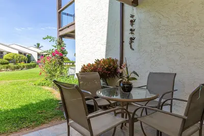 Image de Condo # 117 au premier étage, accès facile à la meilleure plage de Maui!