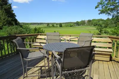 Image de Maison privée avec vue sur les marais 1 mile de bateau Meadow Beach