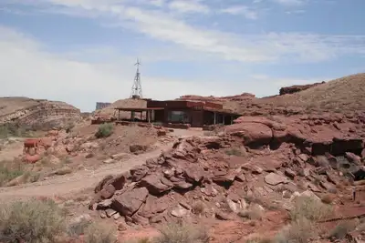 Last Hurrah, deuxième maison