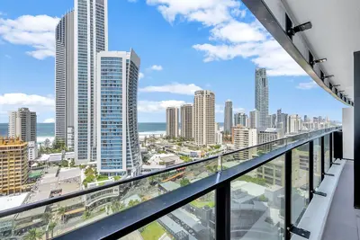 Image de Circle on Cavill - 1 Bedroom + Study Ocean Airbnb