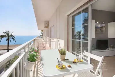 Image de S12 · Appartement Front De Mer - Wifi Gratuit--