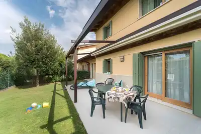 Image de Maison de vacances avec climatisation et terrasse