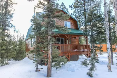 Image de Chalet de montagne spacieux, entouré par la beauté de la nature! Cosy avec vos proches autour de la