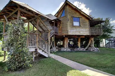 Image de Cloud 9 Tree Haus - Cloud Lane