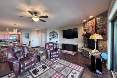 Image de Condo 2 chambres avec une vue imprenable sur les Blue Ridge Mountains