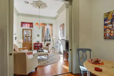 Image de Magazine St / Irish Channel Victorian Suite 1 Br
