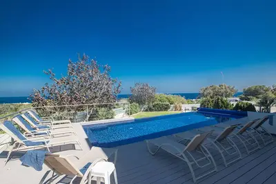 Image de Luxury 4 Bedroom Villa with Private Pool, Protaras Villa 1226