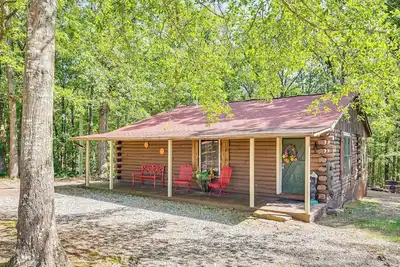 Image de Nouveau! Murfreesboro Cabin w \/ Fire Pit-by Lake Greeson