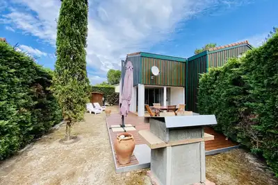 Image de Joli pavillon rénové avec 2 chambres proche Lac (033)