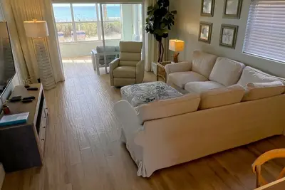 Image de Fishermans Cove B101 Rez-de-chaussée et sur la plage, à côté de la piscine!