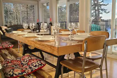 Image de Maison 4 chambres entièrement rénovée au bord d'un lac - Rawdon, Québec