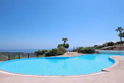 Image de Maison T3 - 4 personnes - Vue mer - Piscine collective - WiFi - Climatisation - Les Issambres