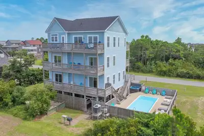 Image de Dogfriendly Oceanview Home-Ascenseur, piscine, bain à remous, jeu et média Rms, chariot de plage