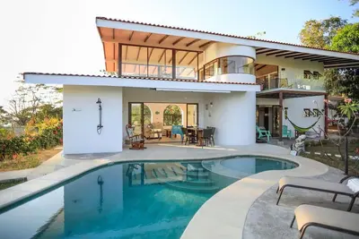 Image de Meilleure vue à Santa Teresa, à 2 minutes de la plage belle maison d'artisan